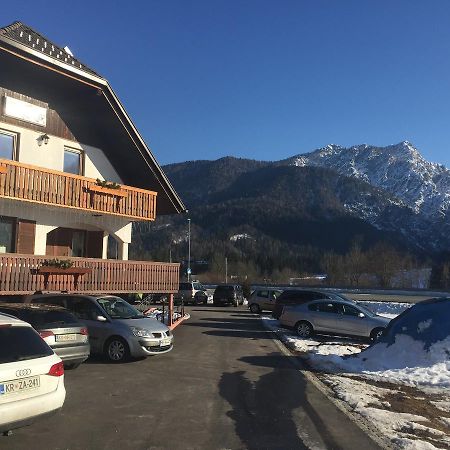 Отель Gostisce Uh- Planica Ратече Экстерьер фото
